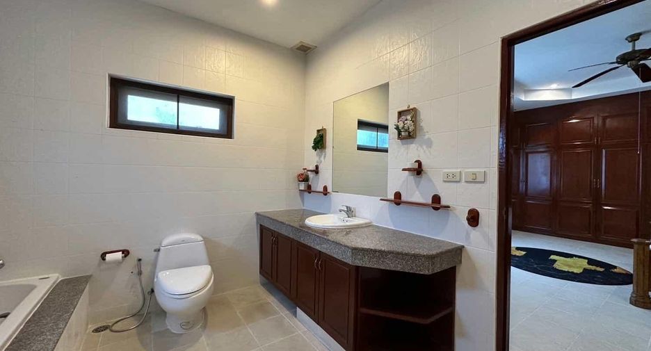 For sale 3 ベッドルーム villa in Hua Hin, Prachuap Khiri Khan