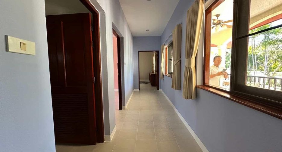 For sale 3 ベッドルーム villa in Hua Hin, Prachuap Khiri Khan