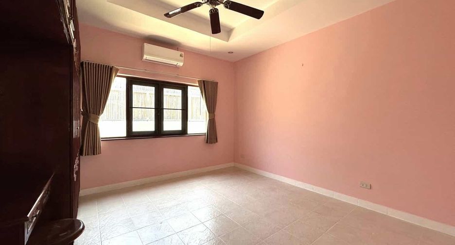 For sale 3 ベッドルーム villa in Hua Hin, Prachuap Khiri Khan