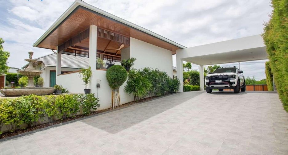 For sale 3 ベッドルーム villa in Hua Hin, Prachuap Khiri Khan