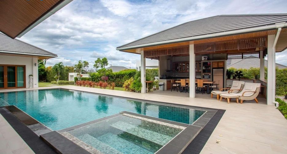 For sale 3 ベッドルーム villa in Hua Hin, Prachuap Khiri Khan