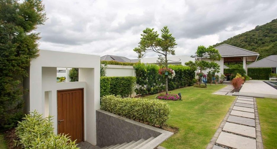 For sale 3 ベッドルーム villa in Hua Hin, Prachuap Khiri Khan