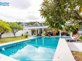 For sale 4 bedrooms villa in Hua Hin, Prachuap Khiri Khan