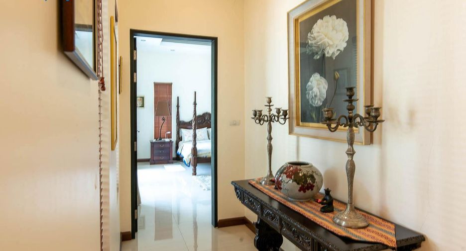 For rent 4 bedrooms villa in Cha Am, Phetchaburi