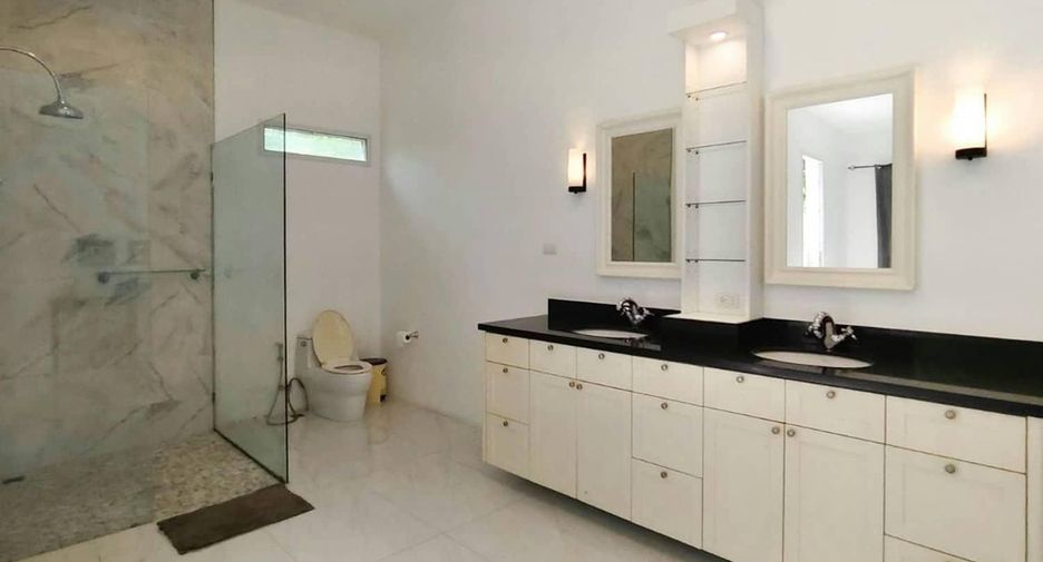 Villa zum Kauf mit 4 Zimmer in Cha Am, Phetchaburi