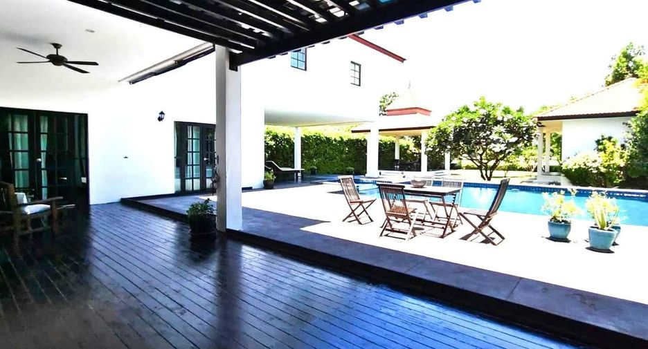 Villa zum Kauf mit 6 Zimmer in Cha Am, Phetchaburi