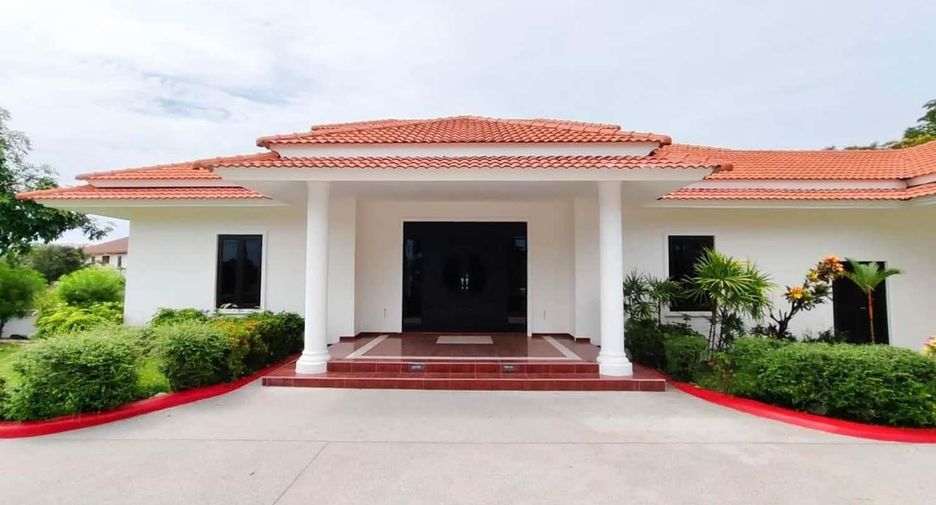 Villa zum Kauf mit 3 Zimmer in Cha Am, Phetchaburi