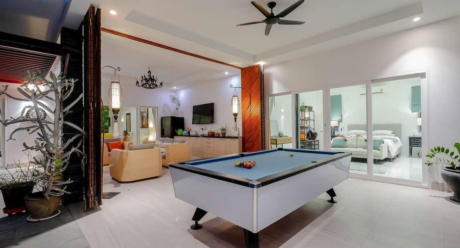 For sale 5 bedrooms villa in Hua Hin, Prachuap Khiri Khan