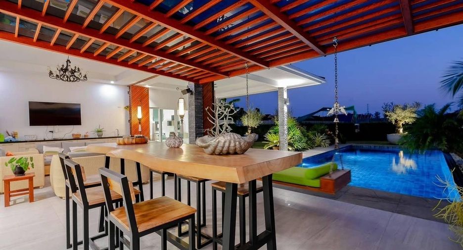 For sale 5 bedrooms villa in Hua Hin, Prachuap Khiri Khan