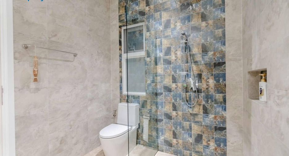 For sale 5 bedrooms villa in Hua Hin, Prachuap Khiri Khan