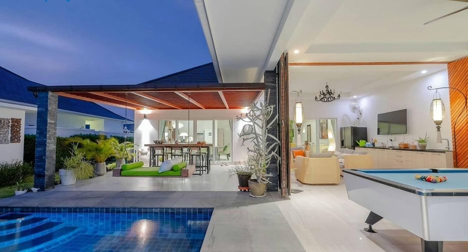 For sale 5 bedrooms villa in Hua Hin, Prachuap Khiri Khan