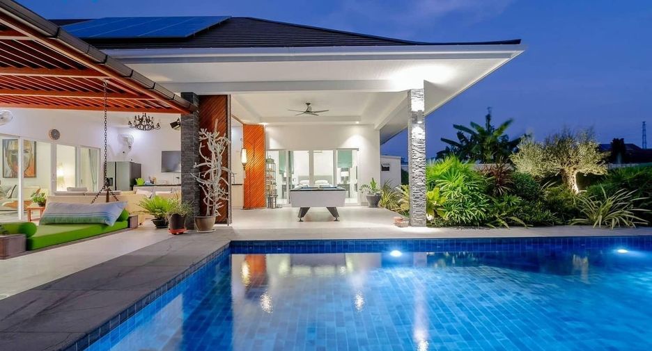 For sale 5 bedrooms villa in Hua Hin, Prachuap Khiri Khan