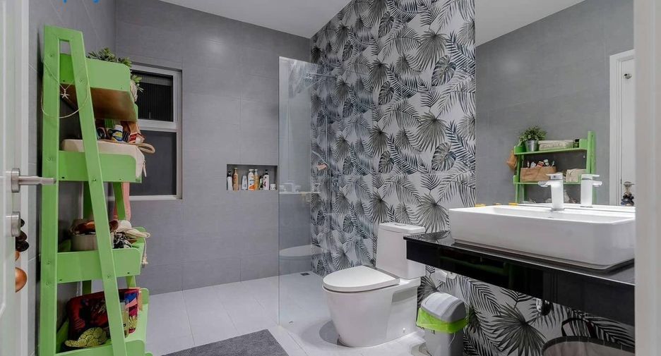 For sale 5 bedrooms villa in Hua Hin, Prachuap Khiri Khan
