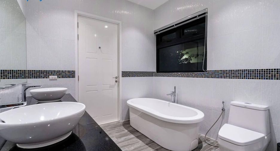 Villa en venta de 4 habitaciones en Cha Am, Phetchaburi