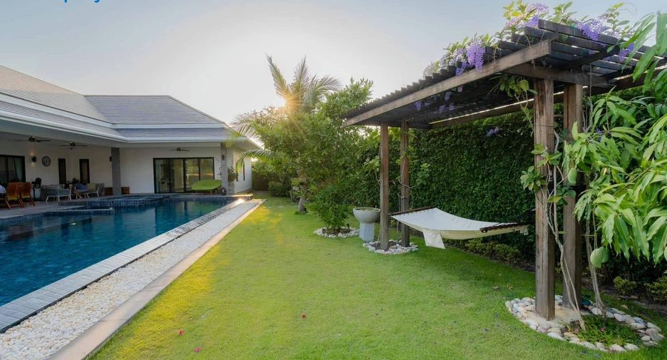 Villa en venta de 4 habitaciones en Cha Am, Phetchaburi