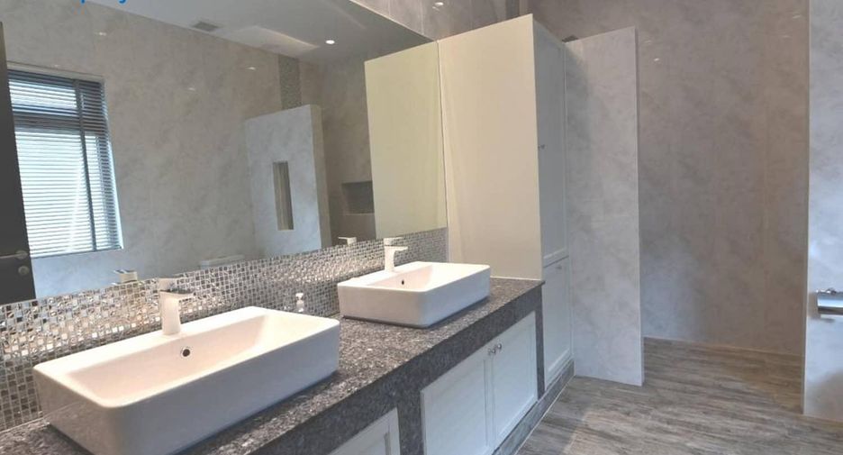 Villa en venta de 3 habitaciones en Cha Am, Phetchaburi