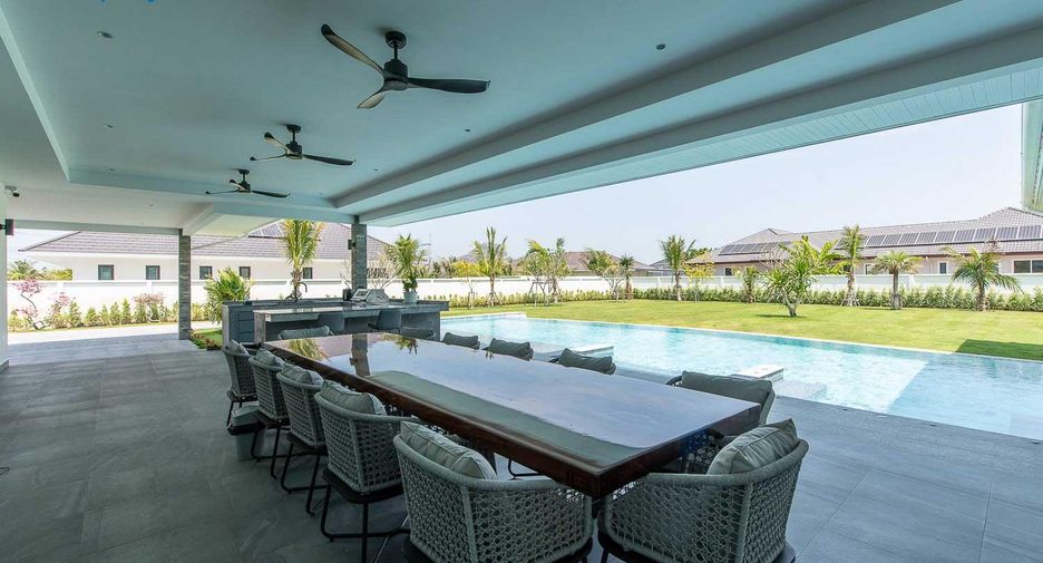 For sale 4 bedrooms villa in Pran Buri, Prachuap Khiri Khan