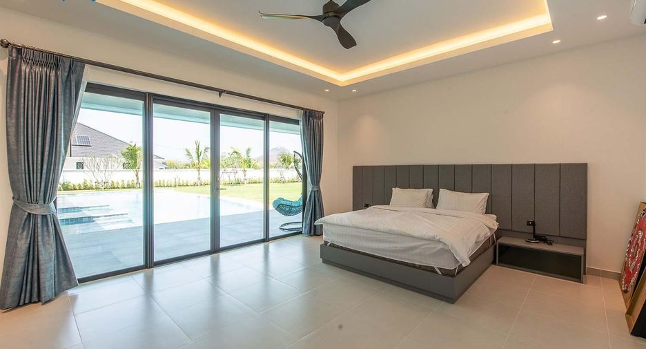 For sale 4 bedrooms villa in Pran Buri, Prachuap Khiri Khan