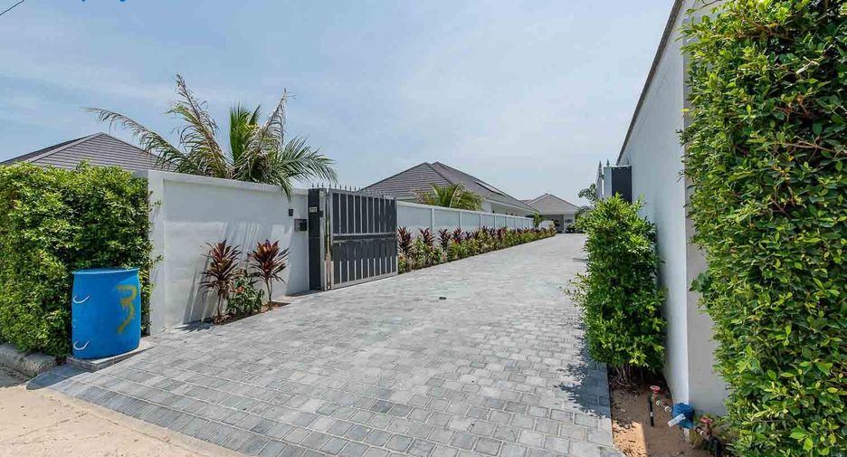 For sale 4 bedrooms villa in Pran Buri, Prachuap Khiri Khan