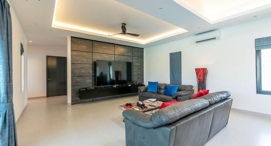 For sale 4 bedrooms villa in Pran Buri, Prachuap Khiri Khan
