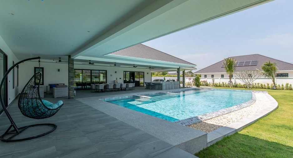 For sale 4 bedrooms villa in Pran Buri, Prachuap Khiri Khan