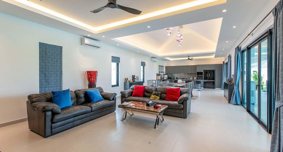 For sale 4 bedrooms villa in Pran Buri, Prachuap Khiri Khan