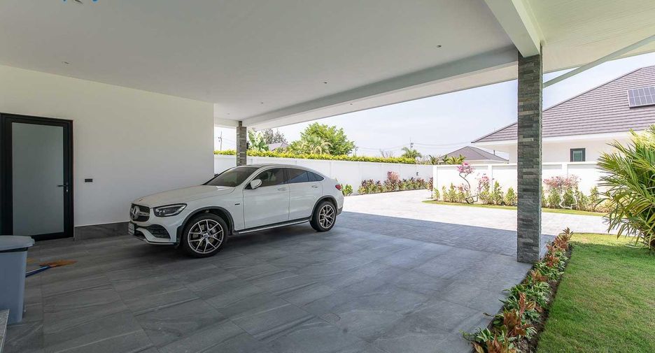For sale 4 bedrooms villa in Pran Buri, Prachuap Khiri Khan