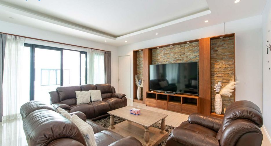 Villa en venta y en alquiler de 4 habitaciones en Cha Am, Phetchaburi
