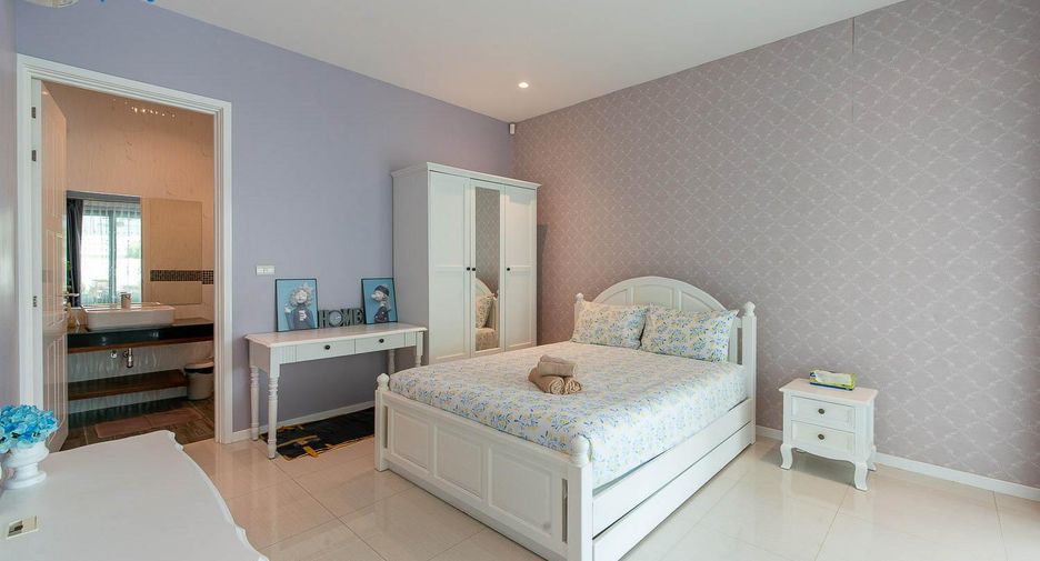 Villa en venta y en alquiler de 4 habitaciones en Cha Am, Phetchaburi