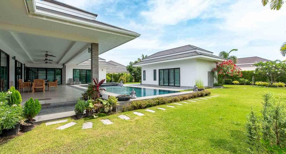 Villa en venta y en alquiler de 4 habitaciones en Cha Am, Phetchaburi