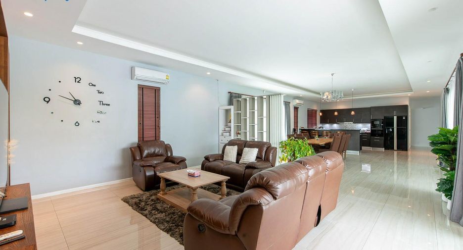 Villa en venta y en alquiler de 4 habitaciones en Cha Am, Phetchaburi