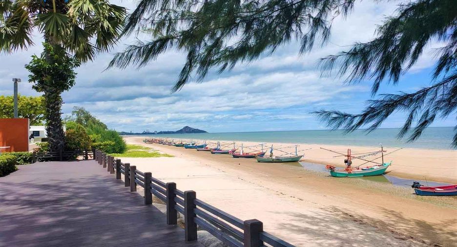 For sale 3 bedrooms condo in Hua Hin, Prachuap Khiri Khan