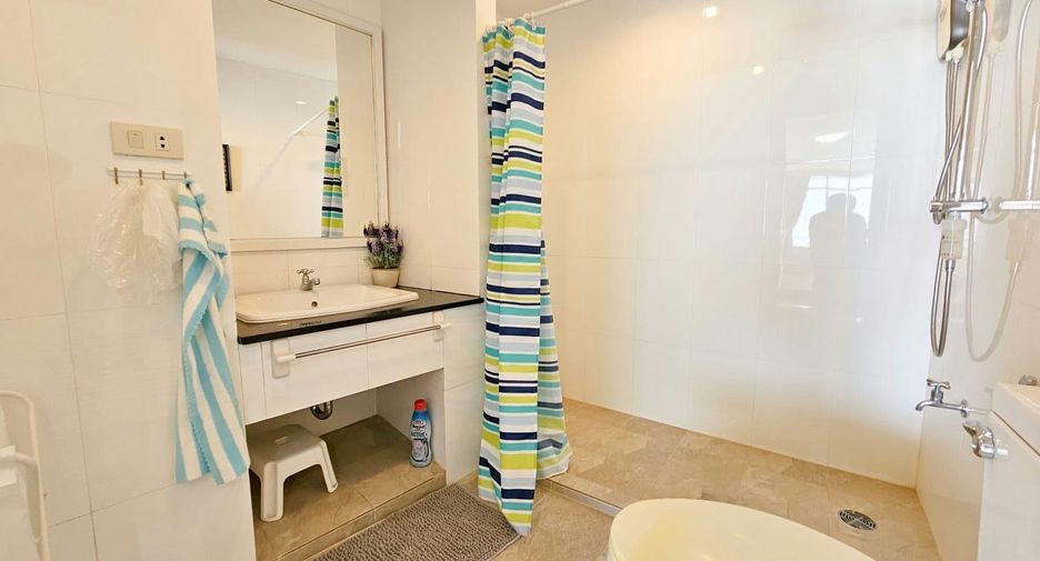 For sale 2 bedrooms condo in Cha Am, Phetchaburi