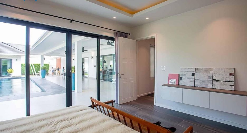 Villa en venta de 4 habitaciones en Cha Am, Phetchaburi