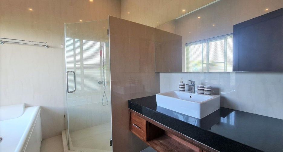 For sale and for rent 4 bedrooms villa in Cha Am, Phetchaburi