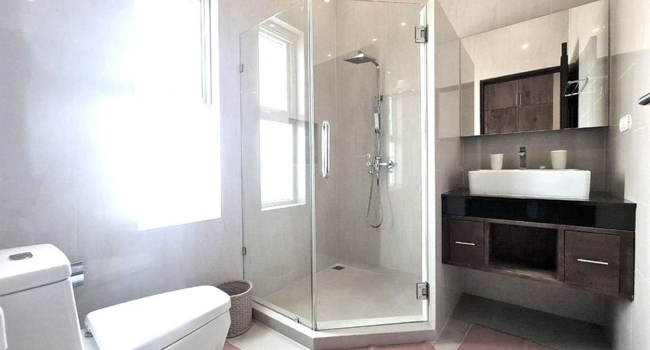For sale and for rent 4 bedrooms villa in Cha Am, Phetchaburi