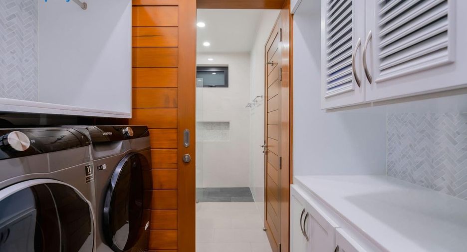 For sale 4 ベッドルーム villa in Hua Hin, Prachuap Khiri Khan