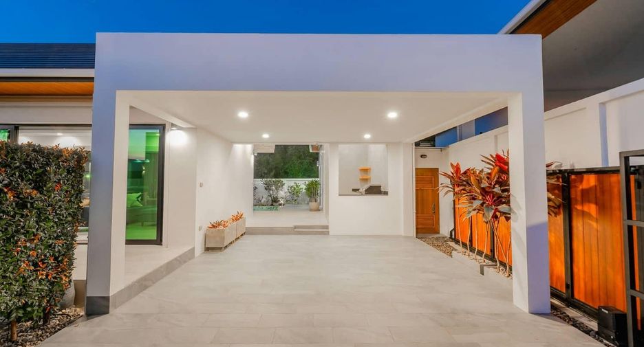 For sale 4 ベッドルーム villa in Hua Hin, Prachuap Khiri Khan