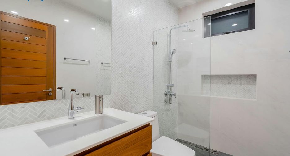 For sale 4 ベッドルーム villa in Hua Hin, Prachuap Khiri Khan