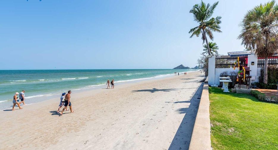 Condo en venta de 3 habitaciones 