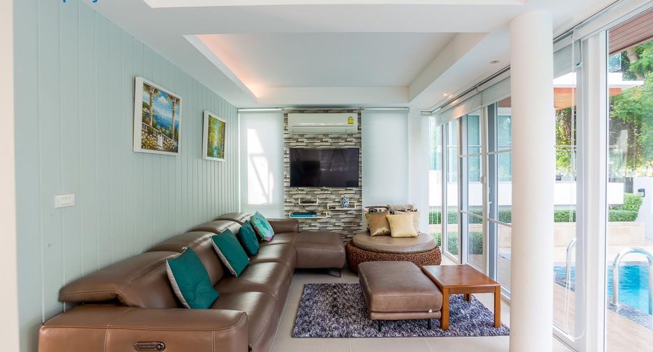Condo en venta de 3 habitaciones 