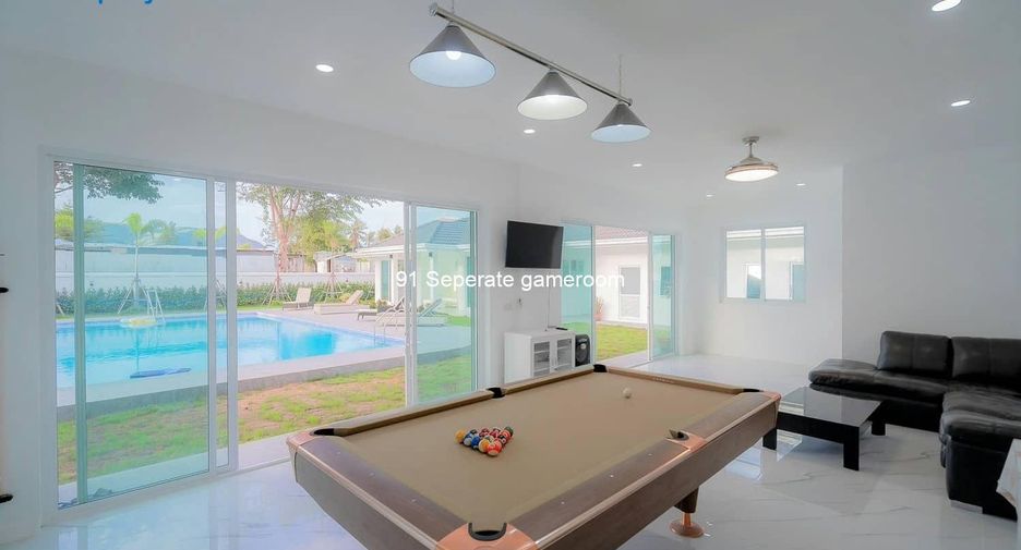 For sale 7 ベッドルーム villa in Hua Hin, Prachuap Khiri Khan