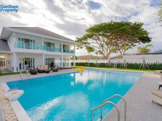 For sale 7 bedrooms villa in Hua Hin, Prachuap Khiri Khan