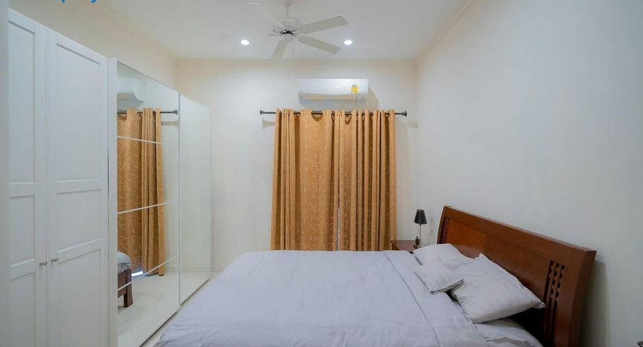 For sale 4 bedrooms villa in Hua Hin, Prachuap Khiri Khan