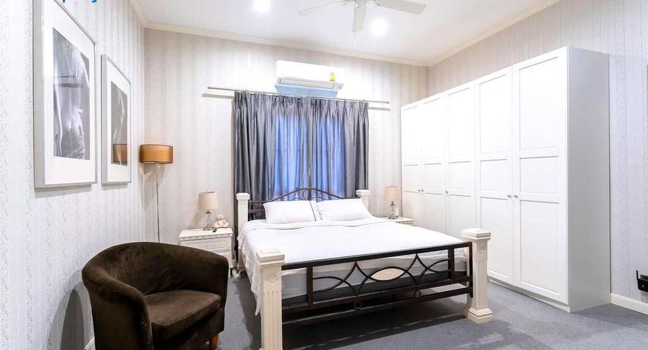 For sale 4 bedrooms villa in Hua Hin, Prachuap Khiri Khan
