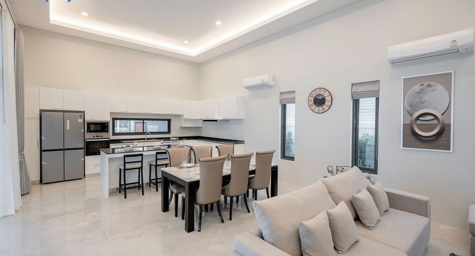 For sale 3 ベッドルーム villa in Hua Hin, Prachuap Khiri Khan