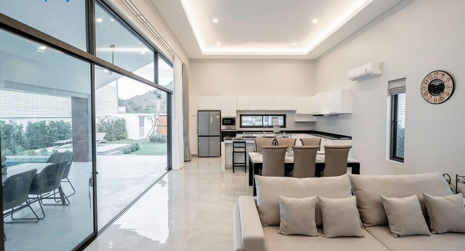 For sale 3 ベッドルーム villa in Hua Hin, Prachuap Khiri Khan