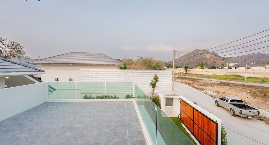 For sale 3 ベッドルーム villa in Hua Hin, Prachuap Khiri Khan