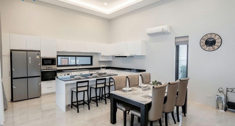 For sale 3 ベッドルーム villa in Hua Hin, Prachuap Khiri Khan