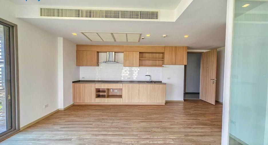 Condo en venta de 3 habitaciones en Cha Am, Phetchaburi
